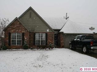 702 W 118th St S, Jenks, OK 74037