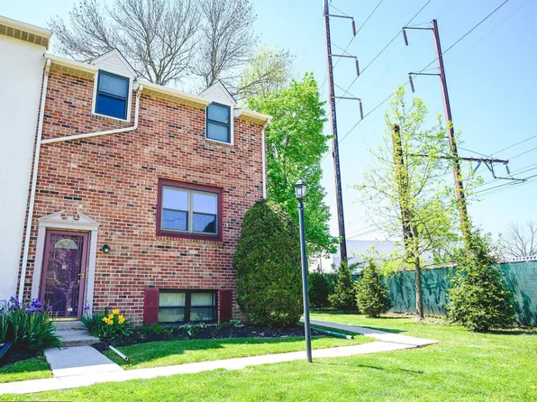 28 Silver Lake Ter APT 30, Rutledge, PA 19070