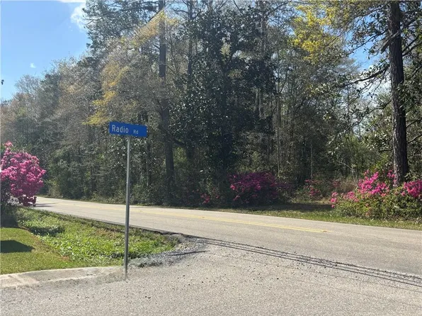 64498 Radio Rd, Pearl River, LA 70452