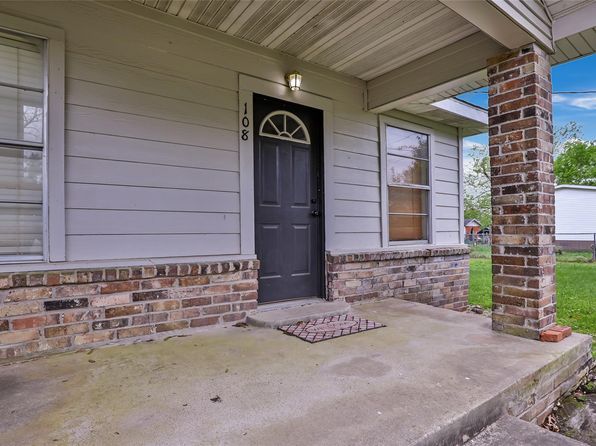 108 Spruce Ln, Daisetta, TX 77533