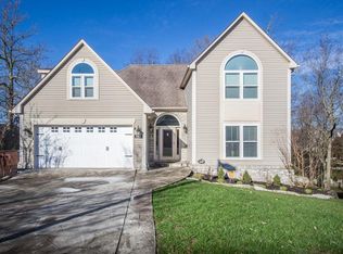 760 Winter Hill Ln, Lexington, KY 40509