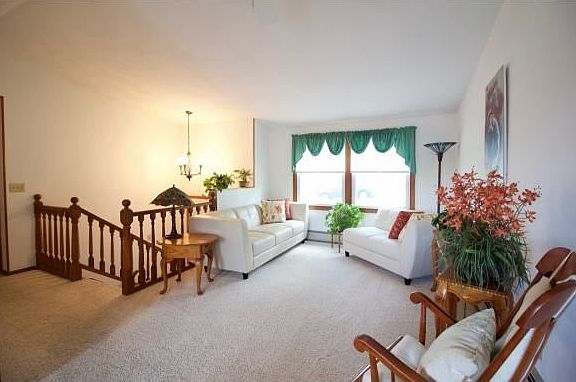 4th image of 2483 Bernice Blvd