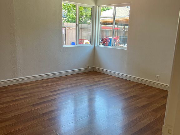 5th image of 2806 Devonshire Ave #2