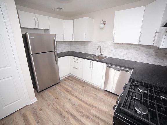 3rd image of 2812 W 43rd Ave APT 2