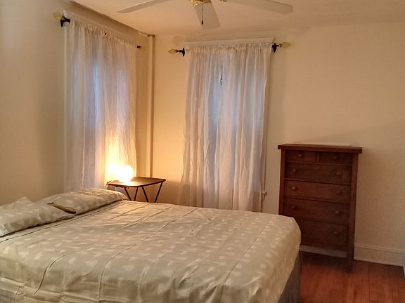 2nd image of 123 Johnson St #1