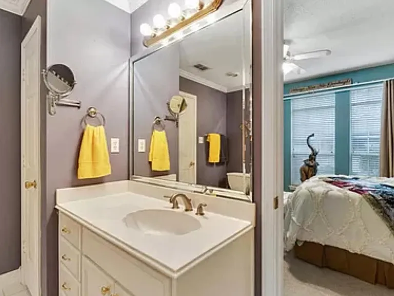 815 Montreal Dr — Photo 18