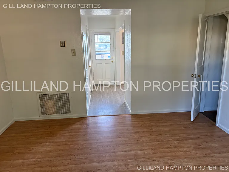 318 NW 15th St #318 — Photo 12
