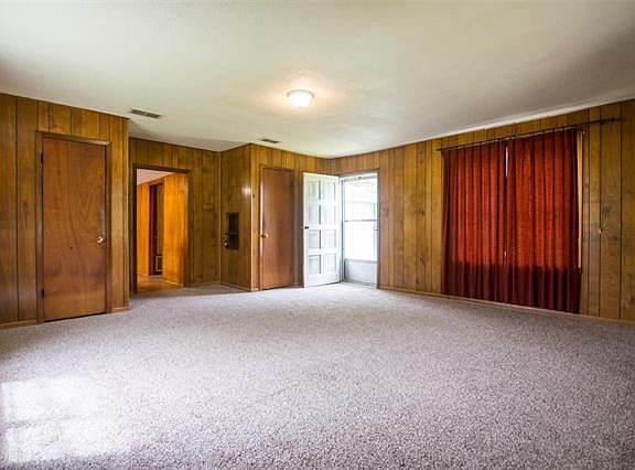 3rd image of 27200 Us Highway 377 N