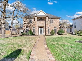 9307 Amberwood Ct, College Station, TX 77845
