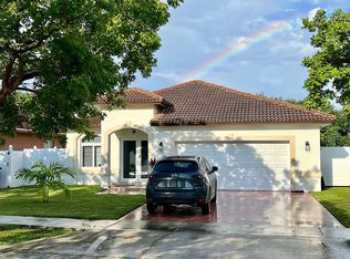 19771 NW 77th Ct, Hialeah, FL 33015