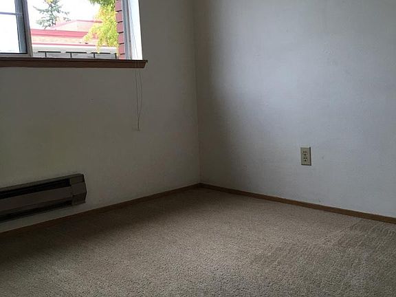 5th image of 4504 16th Ave NE APT A102