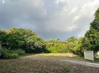 7 S Sewalls Point Rd, Sewalls Pt, FL 34996