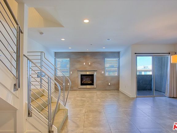 4th image of 11023 Fruitland Dr APT 302