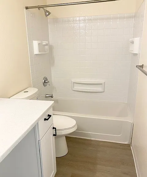 Westhampton Apartments — Photo 53