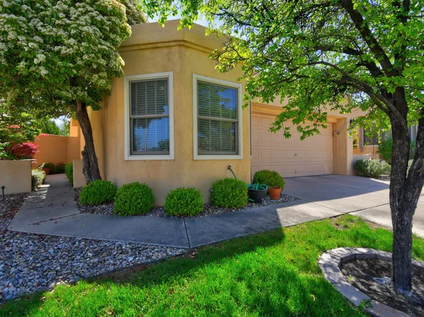 7552 Keystone Dr NE, Albuquerque, NM 87109