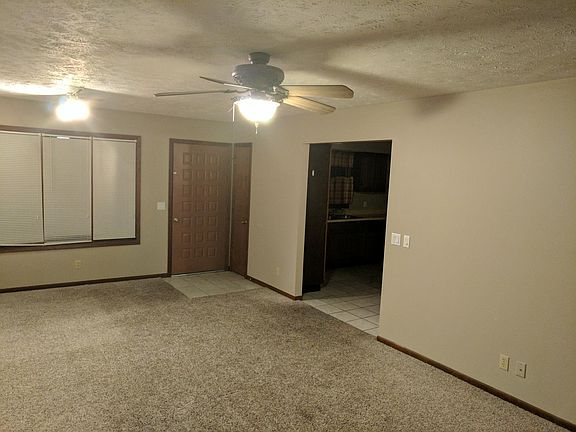 front entry into Livingroom