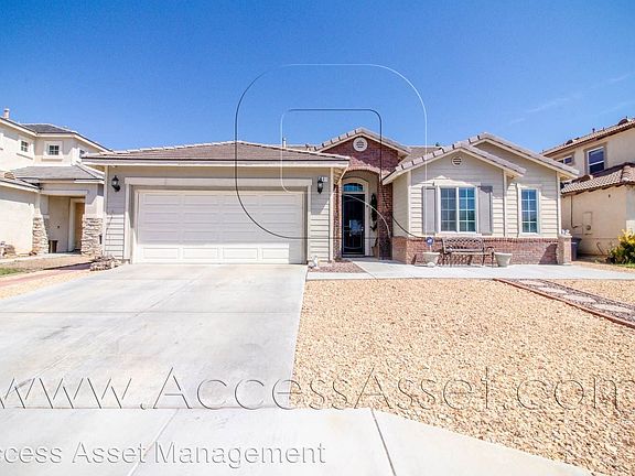 2nd image of 601 Cactus St