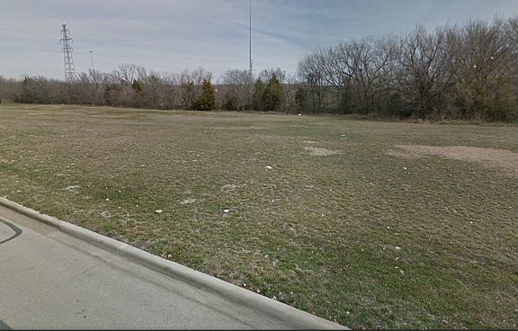 2nd image of 500 Furlong Dr