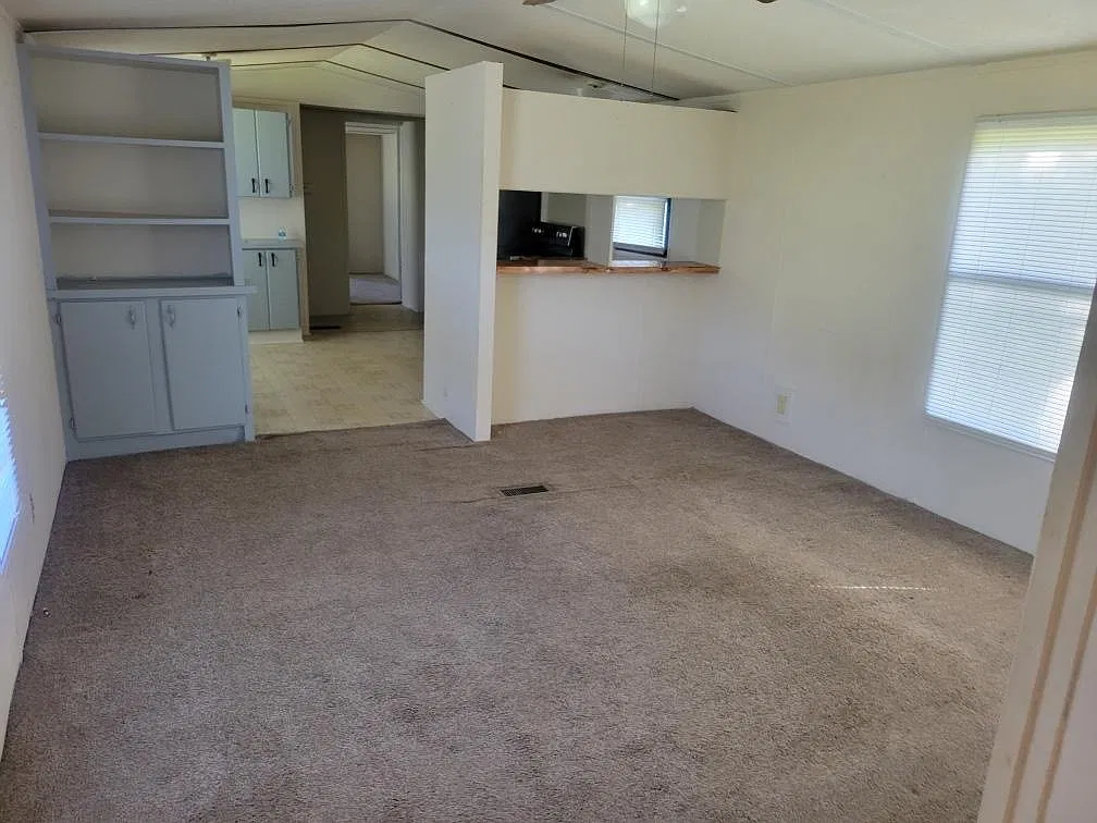 3 bed, 1064 sqft, $950 — Photo 4