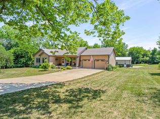 34117 W 87th St, De Soto, KS 66018
