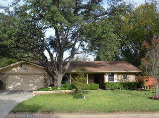 2204 10th St, Brownwood, TX 76801