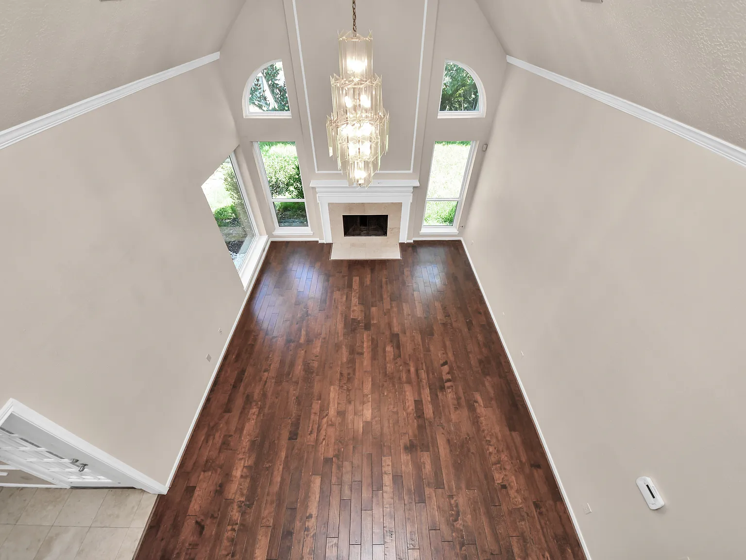 4 bed, 3.5 bath, 3498 sqft, $3,600 — Photo 3