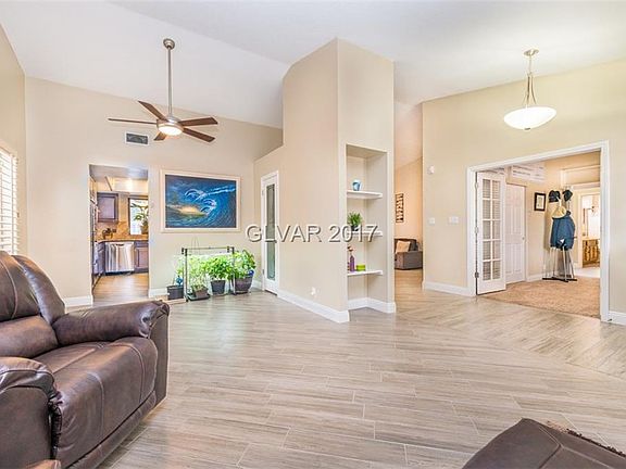 5th image of 8633 Surtidor Dr