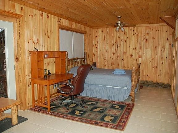 basement 4th bedroom