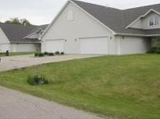 430 N Splake Ct, Peshtigo, WI 54157