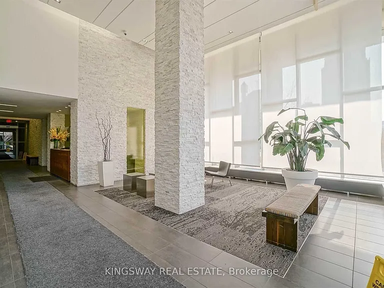 365 Prince Of Wales Dr #405 — Photo 24