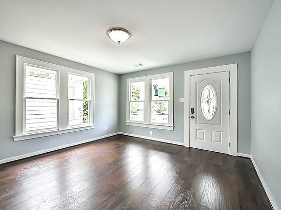 5th image of 4820 Avenue P 1/2