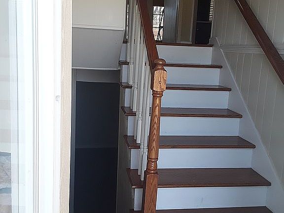 4th image of 1108 W Stone Dr