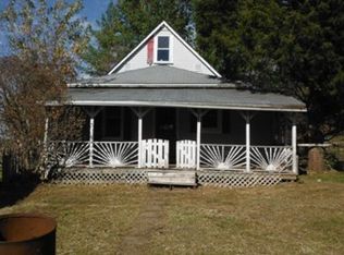 12742 Old Highway Rd, Virginia, IL 62691