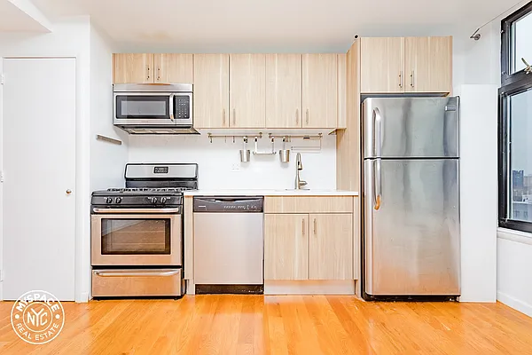 Rented by MySpaceNYC | media 2