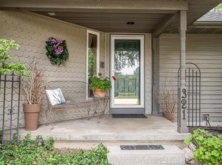 321 Sauk Creek Dr, Madison, WI 53717