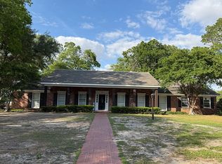 100 Peninsula Dr, Leland, MS 38756