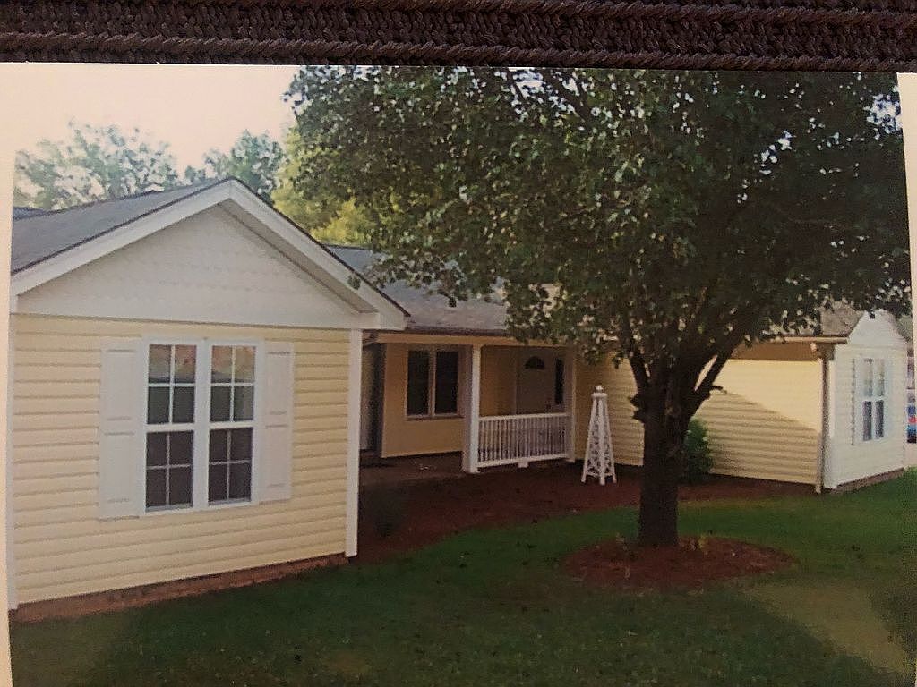 2587 Clover Rd NW, Concord, NC 28027 | Zillow