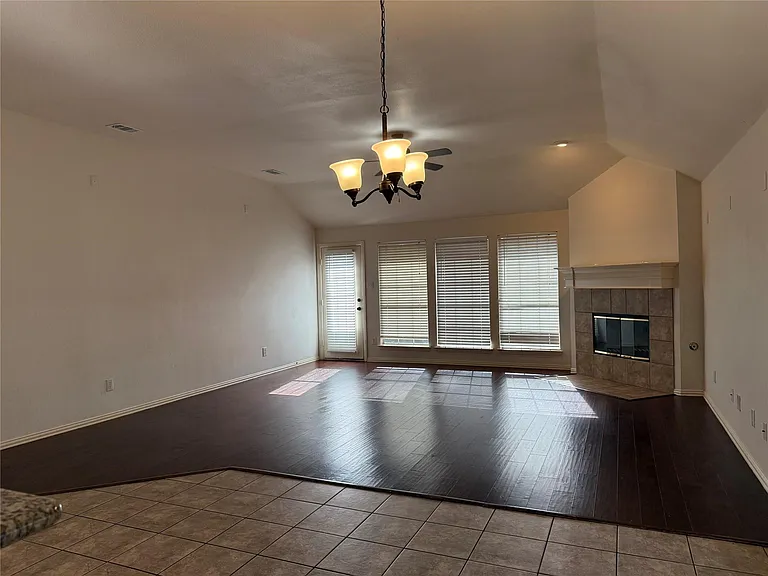 13401 Roadster Dr — Photo 6