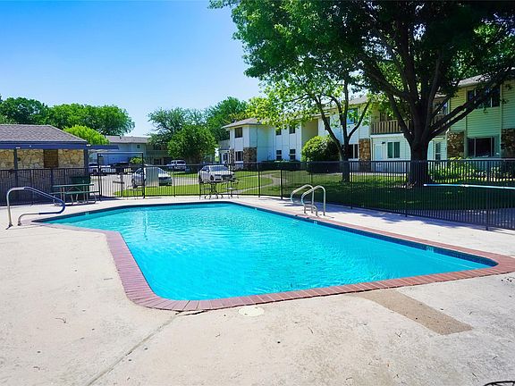 4th image of 109 Harbor Dr Unit 105
