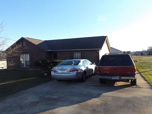 2nd image of 601 Mill Pond Dr