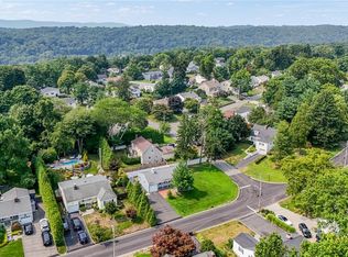 132 Huntley Dr, Ardsley, NY 10502