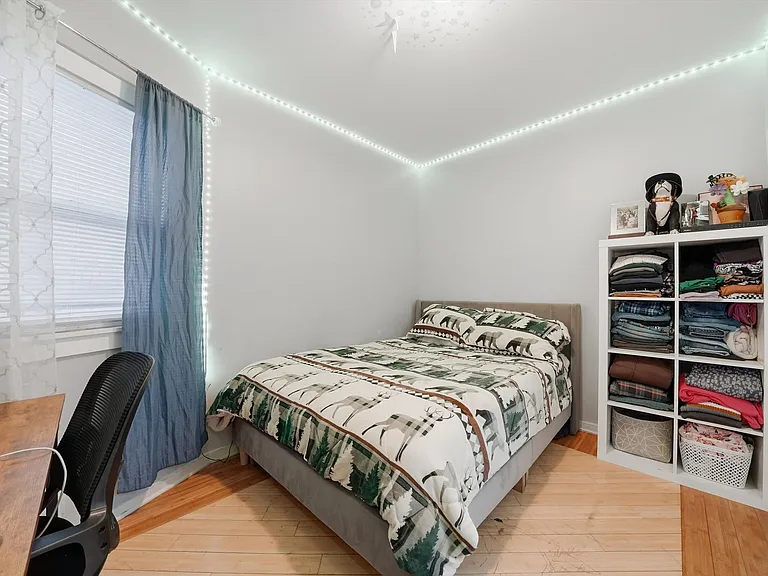 4418 W Armitage Ave #1R — Photo 7