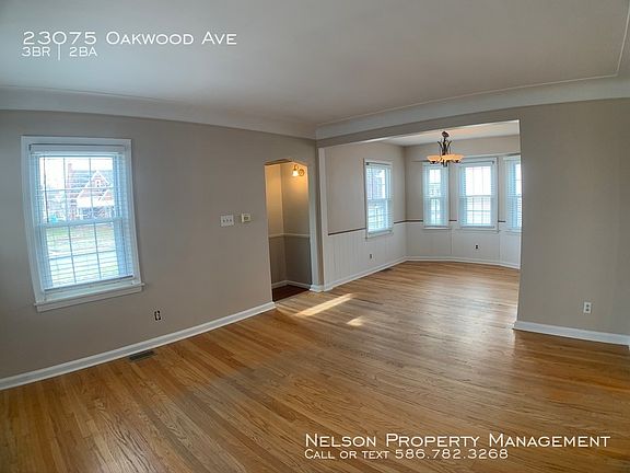 3rd image of 23075 Oakwood Ave