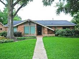 5214 Starkridge Dr, Houston, TX 77035