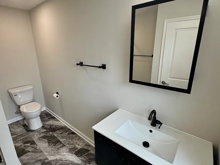 844 Tripoli St — Photo 18