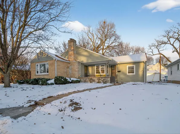 152 Riverview Dr, Ottawa, IL 61350