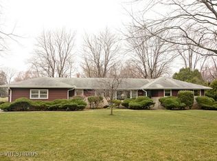 114 S School Ln, Prospect Heights, IL 60070