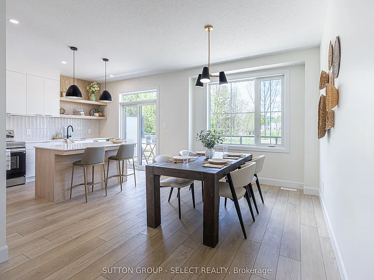 233 Upper Queen St #18 — Photo 15