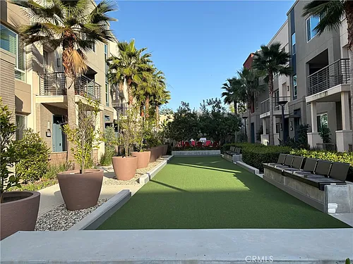 114 Citysquare Photo 1