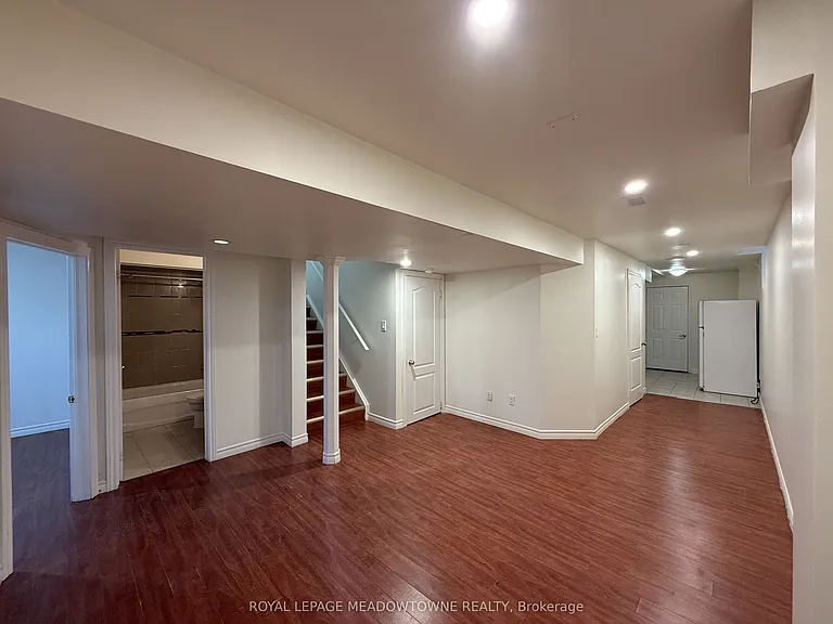 45 Bleasdale Ave — Photo 9